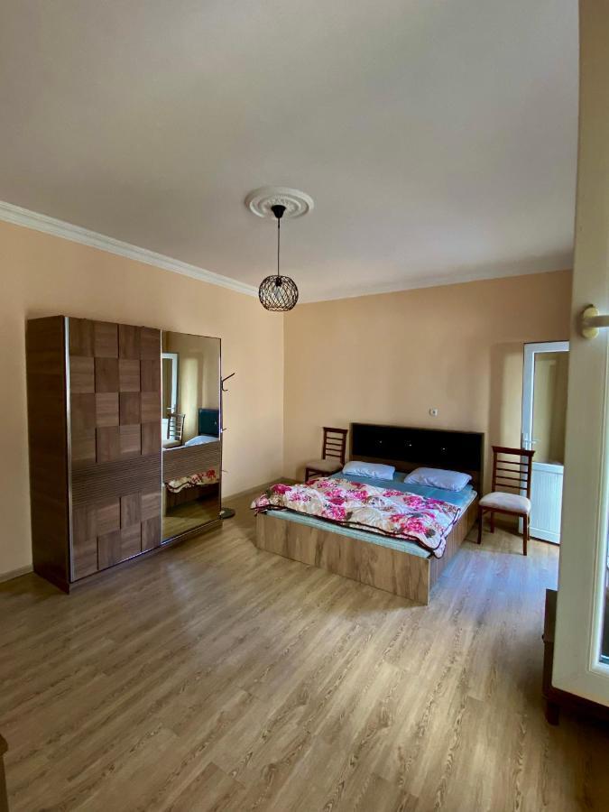 Family Home Батумі Екстер'єр фото